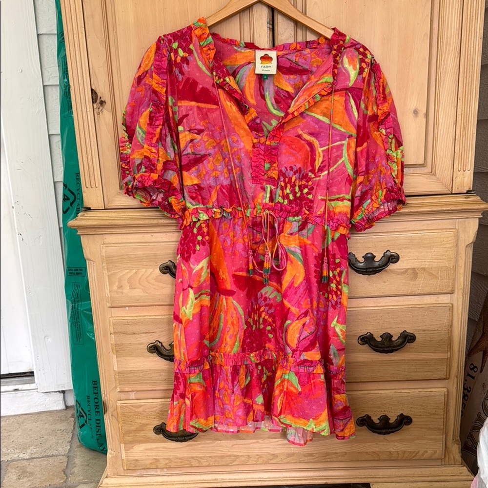 NWOT FARM Rio Vibrant Pink and Orange Dress